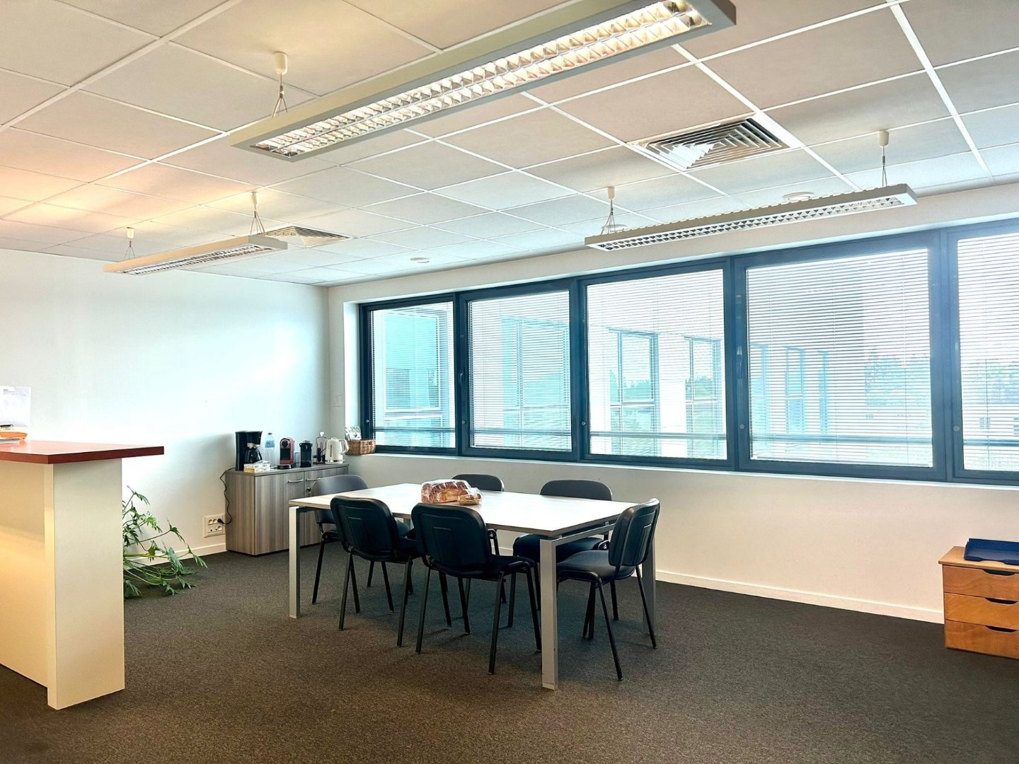 Bureau Tours – photo 4