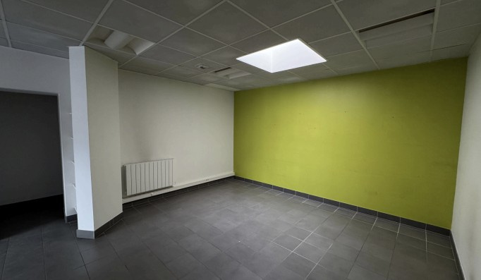 A louer - bureaux / local commercial 82 m2 - Tours