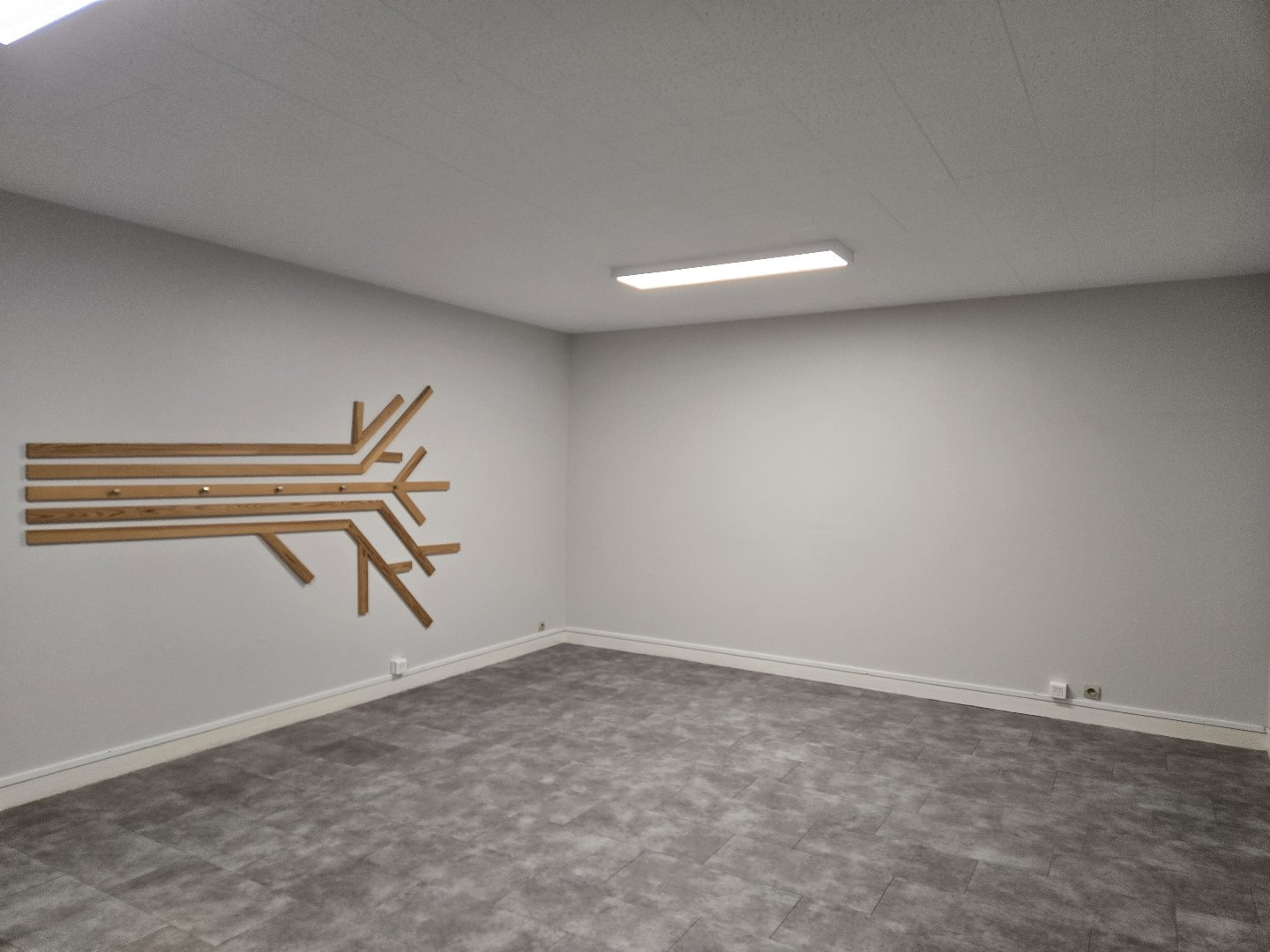 A louer - plateau de bureaux de 135 m2 aux Granges Galand à