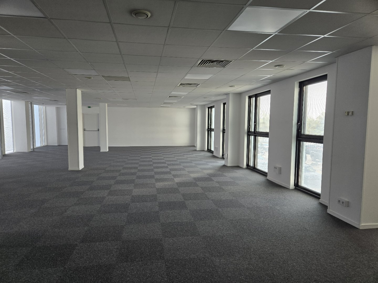 Bureau 235m² à Tours