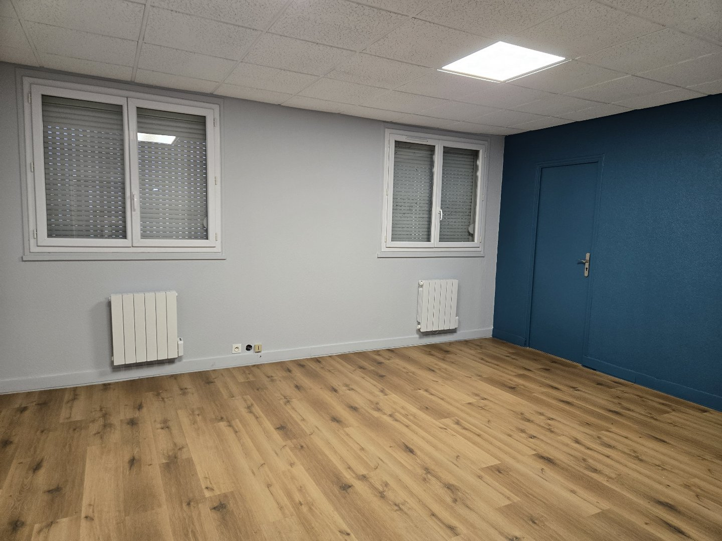 A louer - bureaux de 50 m2 aux Granges Galand à Saint-Averti