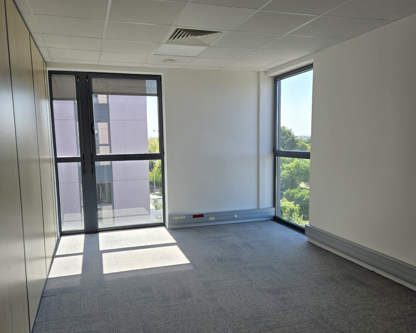 Bureau Tours – photo 3